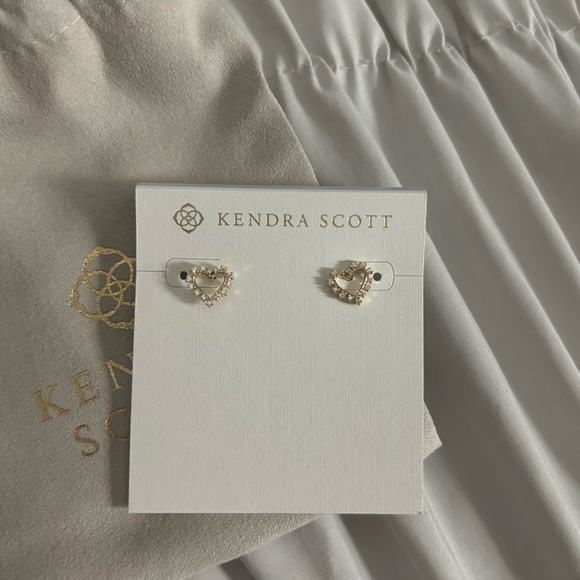 Kendra Scott gold heart earrings - Picture 1 of 3